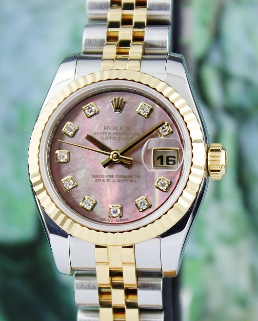 A ROLEX LADY SIZE OYSTER PERPETUAL DATEJUST - 179173 MOP